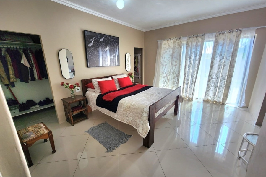 3 Bedroom Property for Sale in Wavecrest Eastern Cape